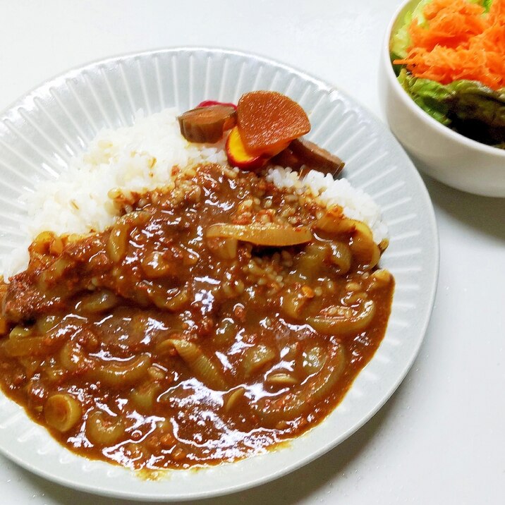 簡単!コンビーフと玉ねぎで作るカレー